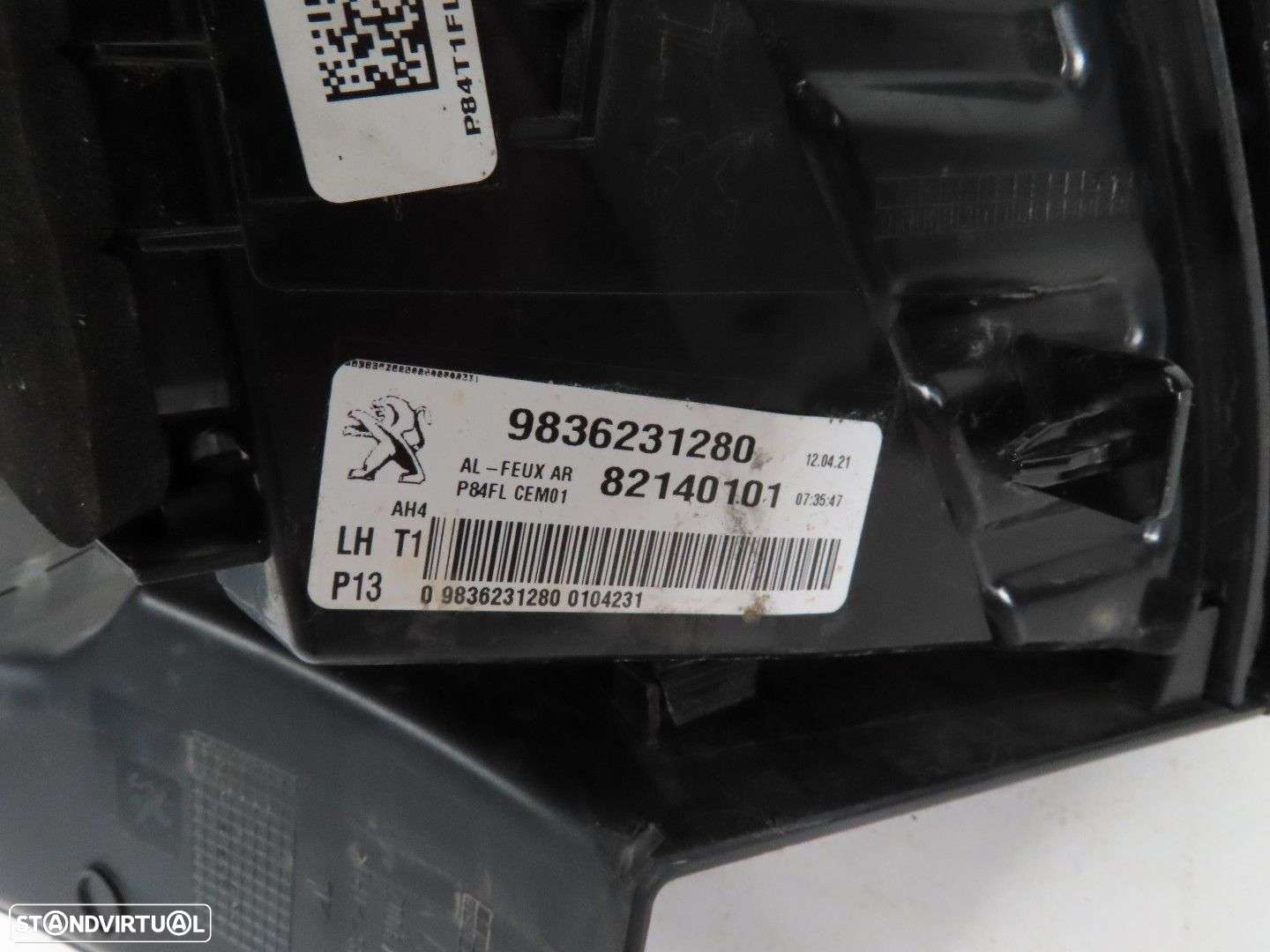 Conjunto farolins Trás Seminovo/ Original PEUGEOT 3008 SUV (M_) 9836231280 / 983... - 12