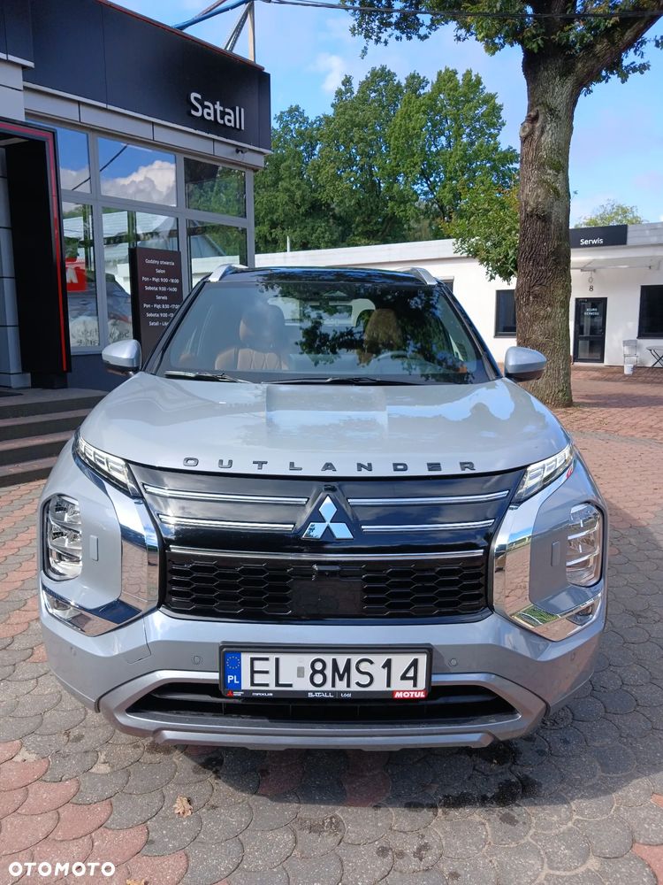 Mitsubishi Outlander Instyle Plus - 2