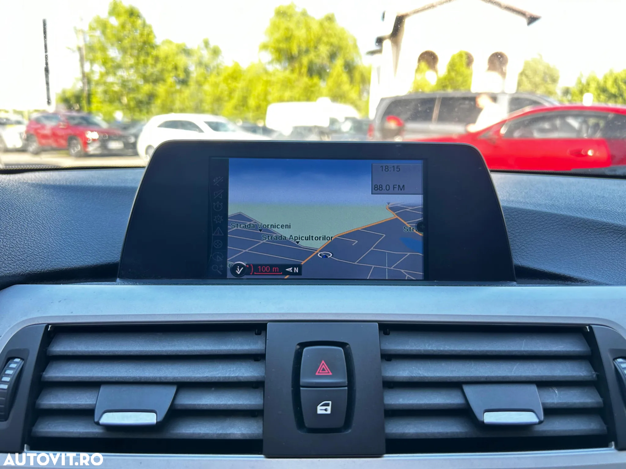 BMW Seria 3 318d - 13