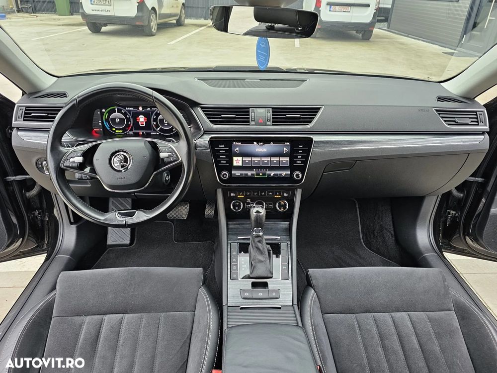 Skoda Superb 1.4 TSI iV DSG Sportline - 3