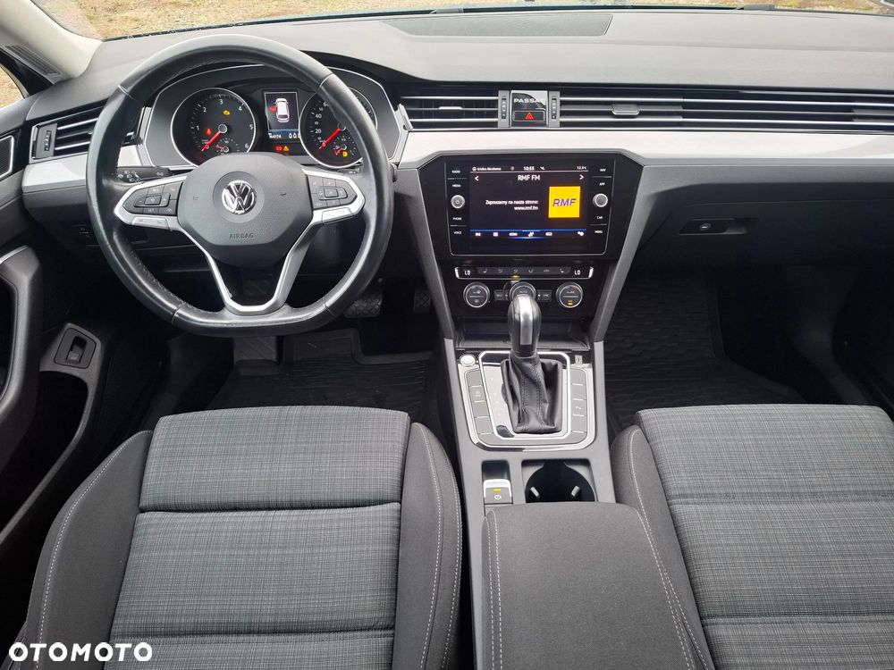 Volkswagen Passat - 15