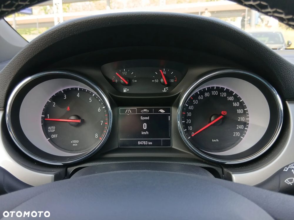 Opel Astra 1.2 T GS Line S&S - 8