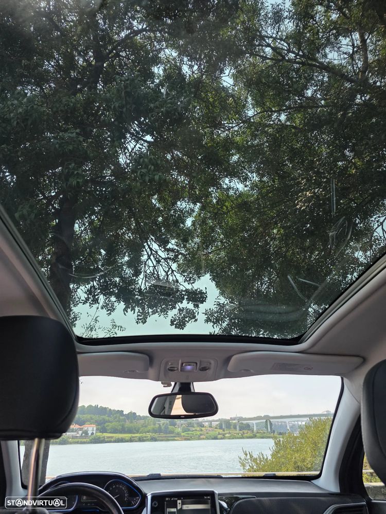 Peugeot 2008 1.6 e-HDi Allure - 11