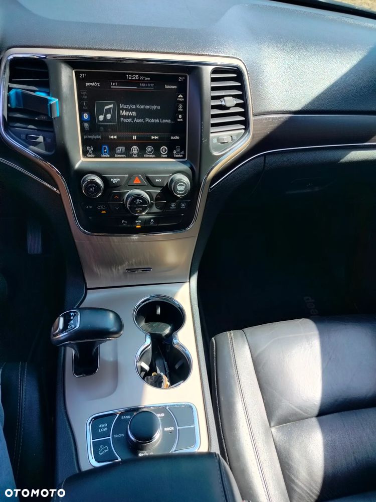 Jeep Grand Cherokee - 10