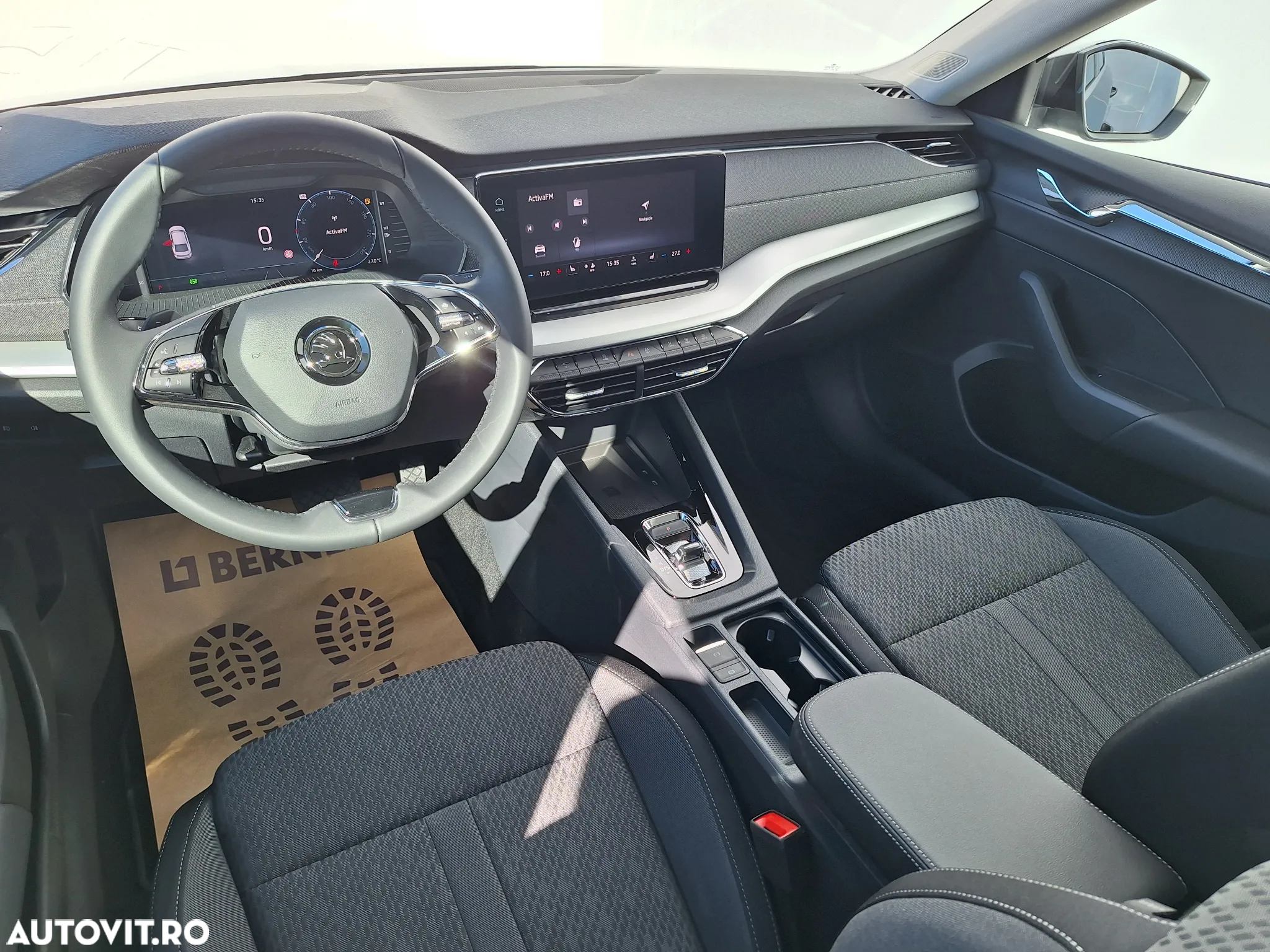 Skoda Octavia 1.5 TSI DSG MHEV Style - 8