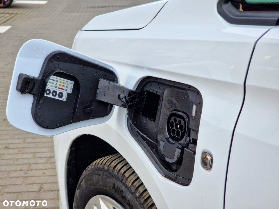 Ford Transit Connect - 4