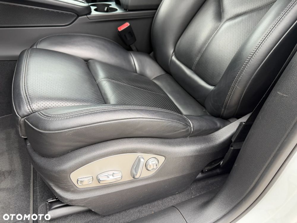 Porsche Macan - 38