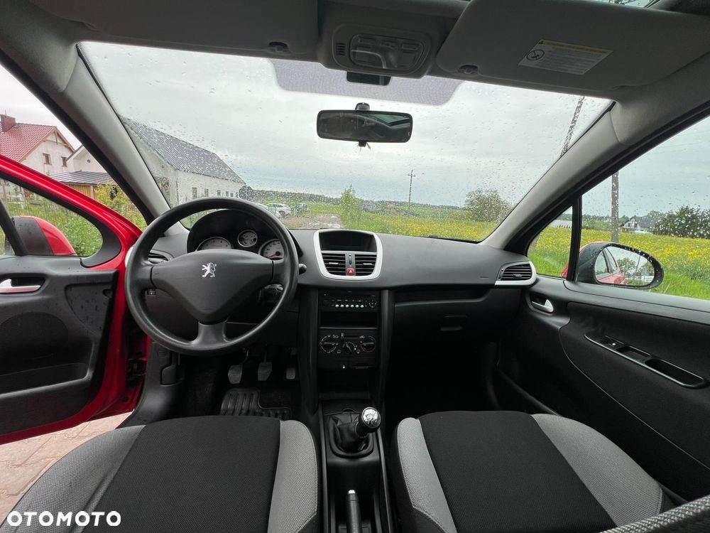 Peugeot 207 1.4 Trendy - 12