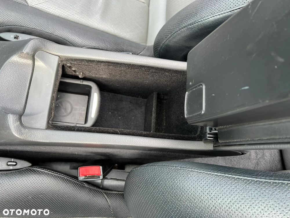 Mercedes-Benz CLK - 27