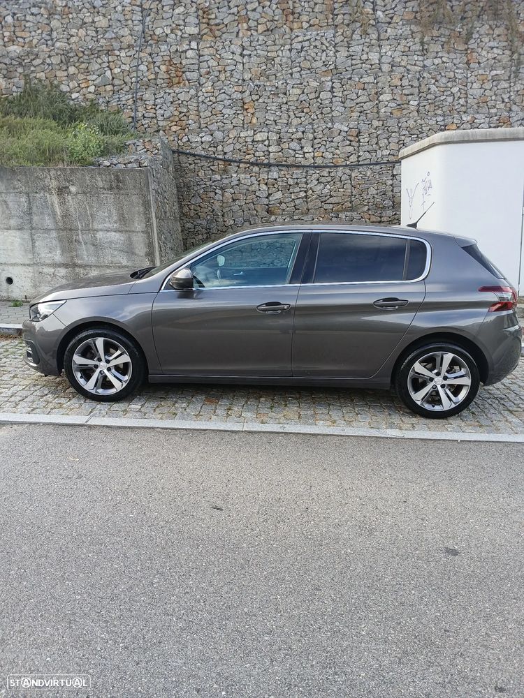 Peugeot 308 - 3