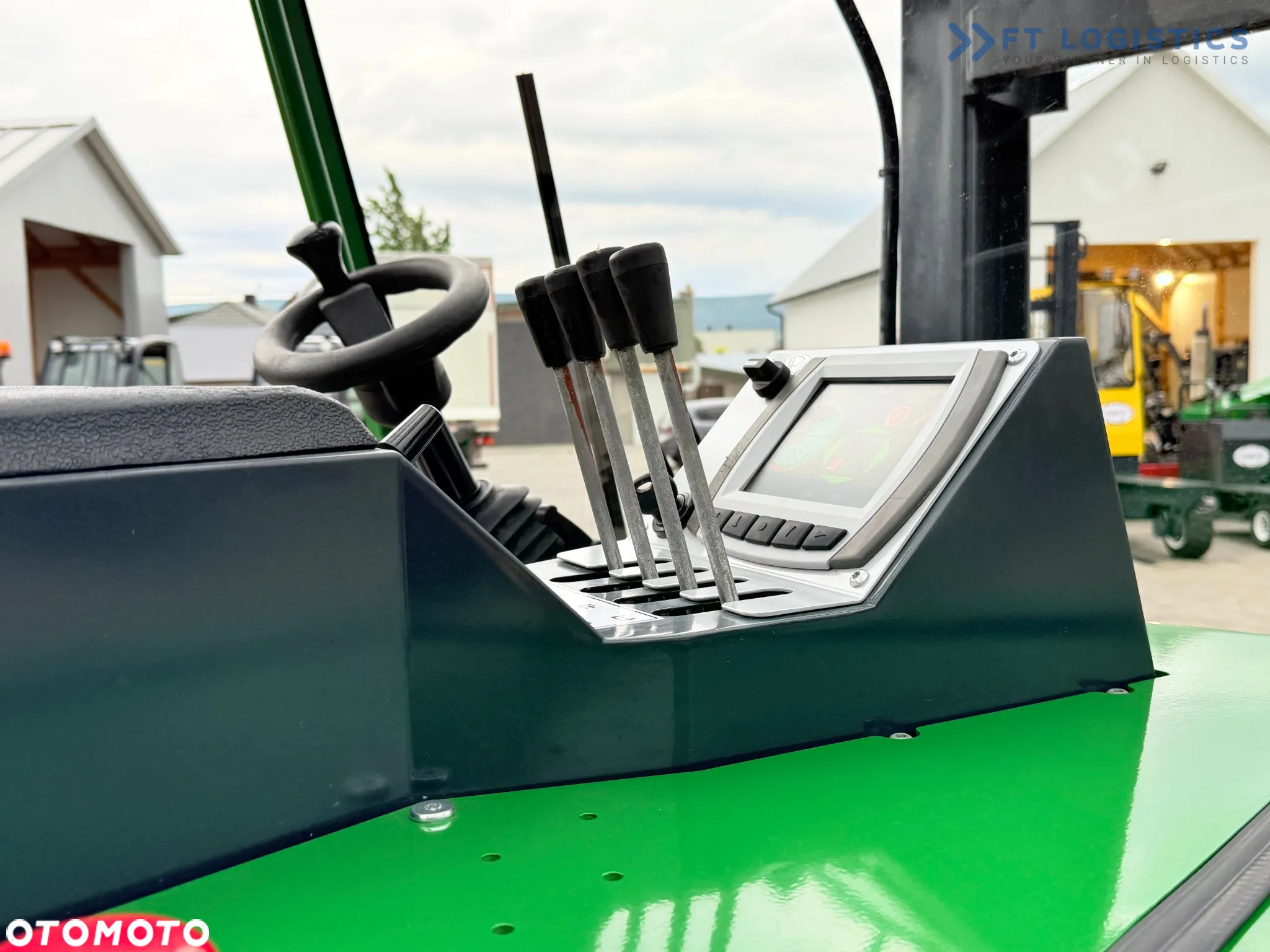 Combilift CBE4000 / TRIPLEX 5200MM / ELEKTRYCZNY / WOLNY SKOK / POZYCJONER / PRZESUW WIDEŁ / JAK NOWY - 40