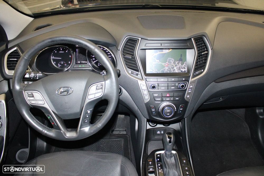 Hyundai Santa Fe 2.2 CRDi Premium Aut. - 9