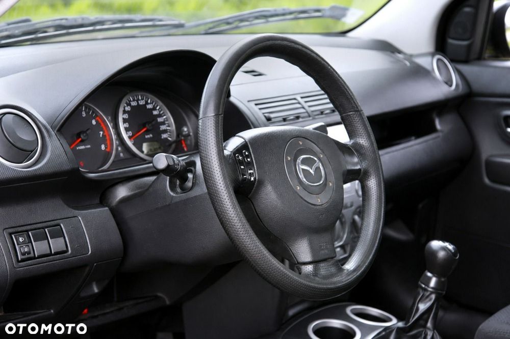 Mazda 2 - 15