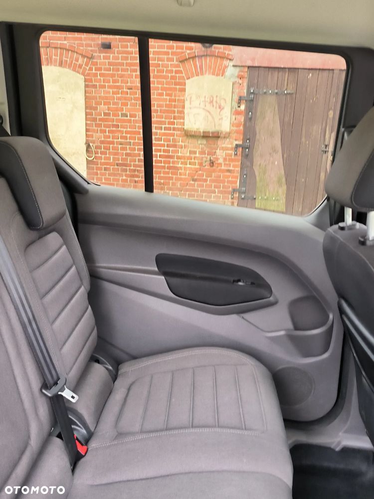 Ford Tourneo Connect Gr 1.5 TDCi Titanium PowerShift - 25