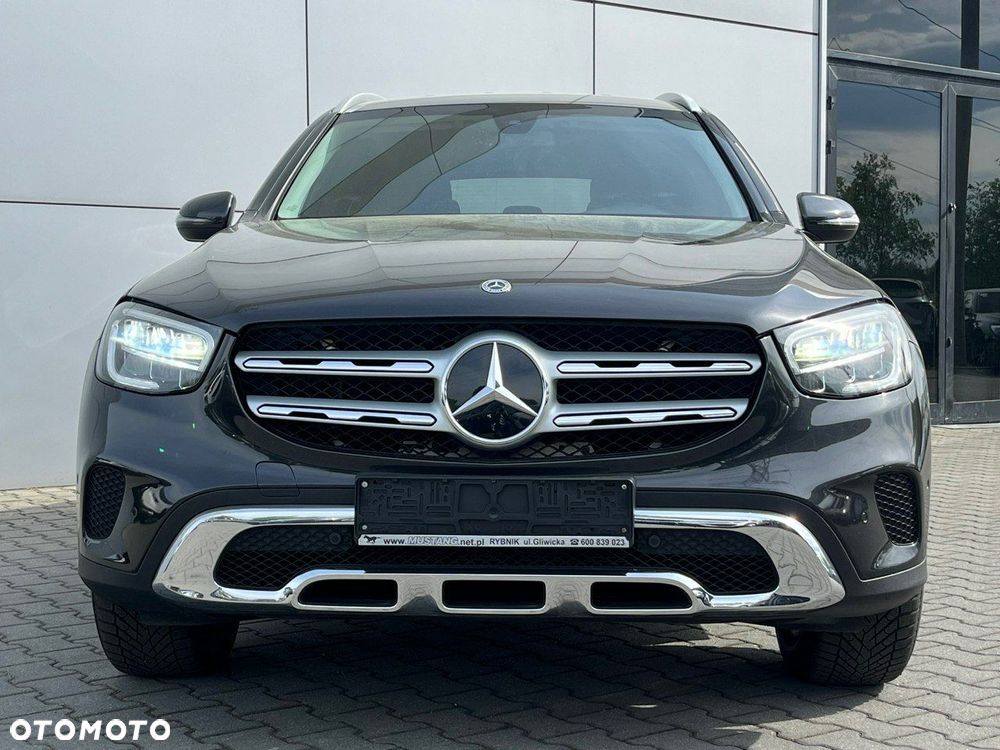 Mercedes-Benz GLC 300 e 4-Matic - 3