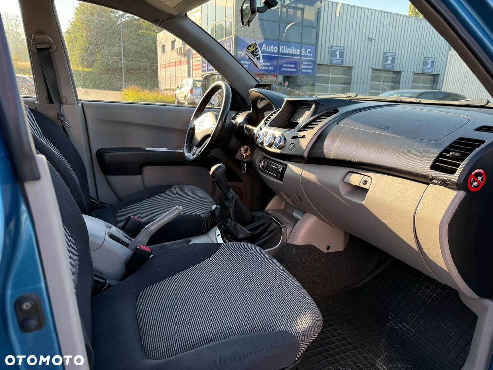 Mitsubishi L200 2.5 DID Intense + - 20