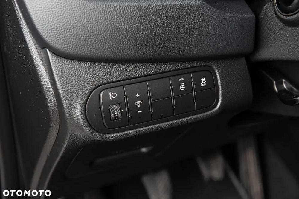 Kia Carens 1.7 CRDi L 7os - 21