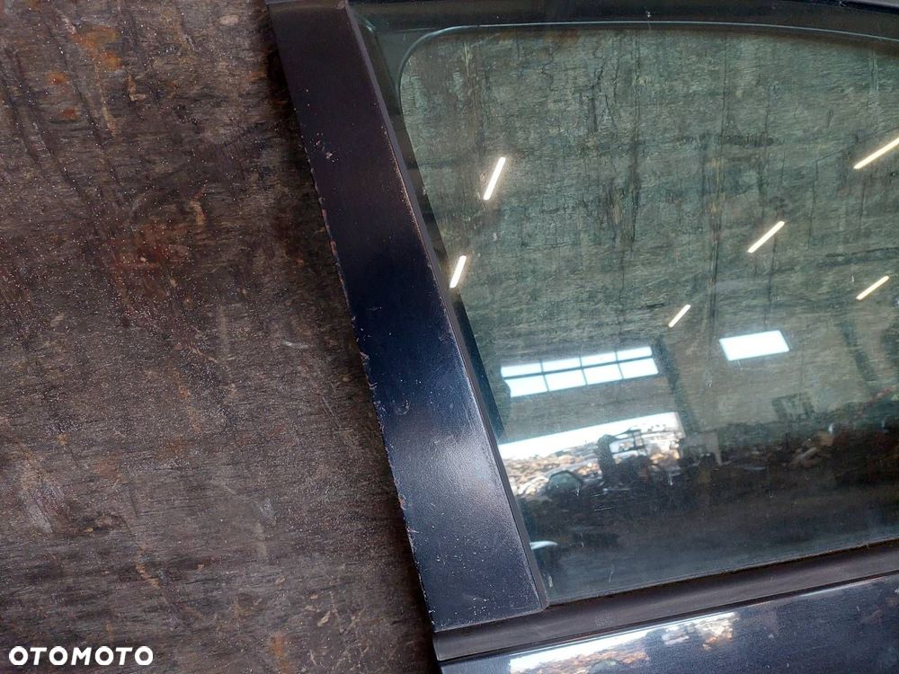 DRZWI KOMPLETNE PRAWY PRZÓD VOLKSWAGEN TOURAN I LC9Z - 4