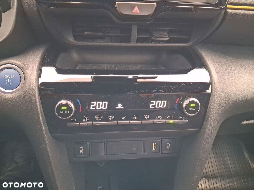 Toyota Yaris Cross Hybrid 1.5 Adventure - 19