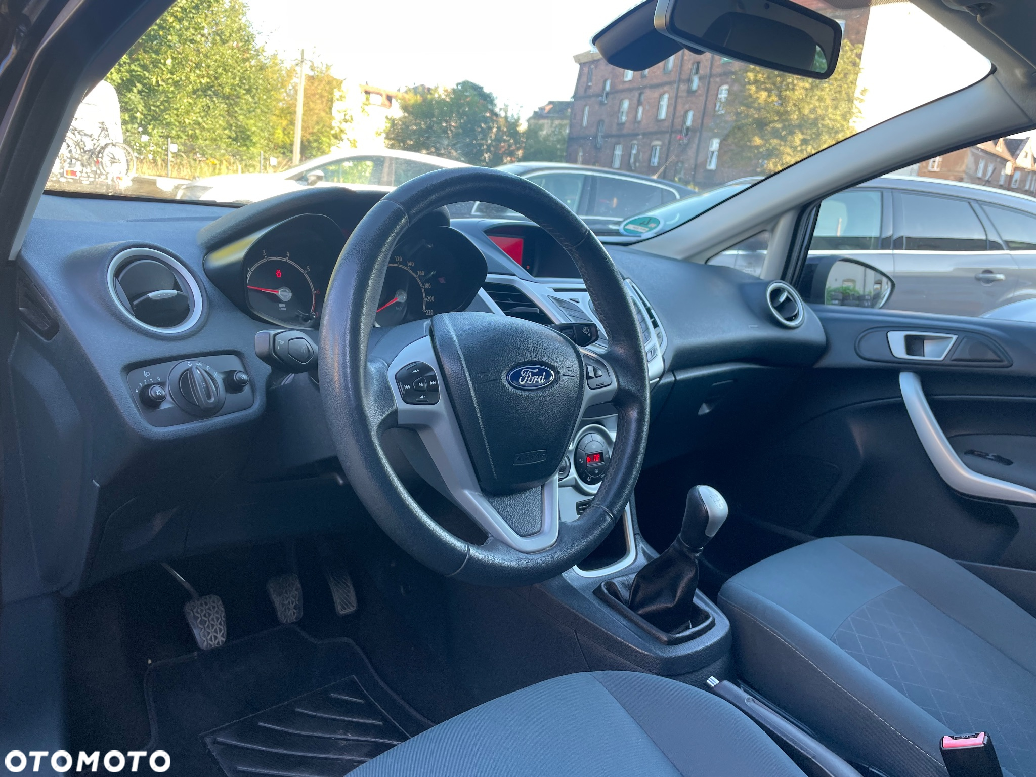 Ford Fiesta 1.25 Trend - 14