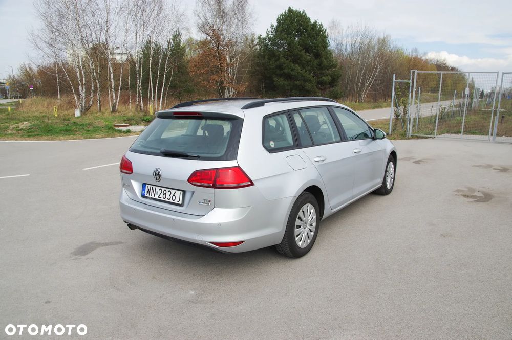 Volkswagen Golf - 10