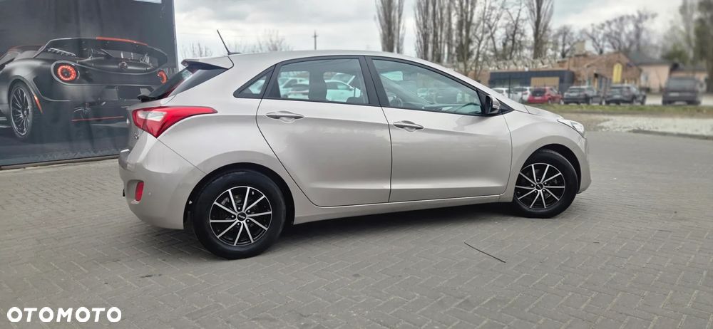Hyundai i30 1.6 CRDi Premium - 15