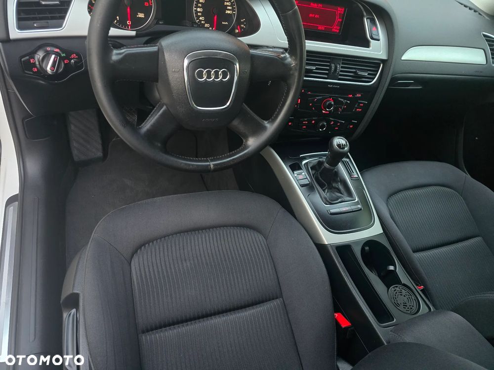 Audi A4 Limousine 2.0 TFSI Attraction - 23