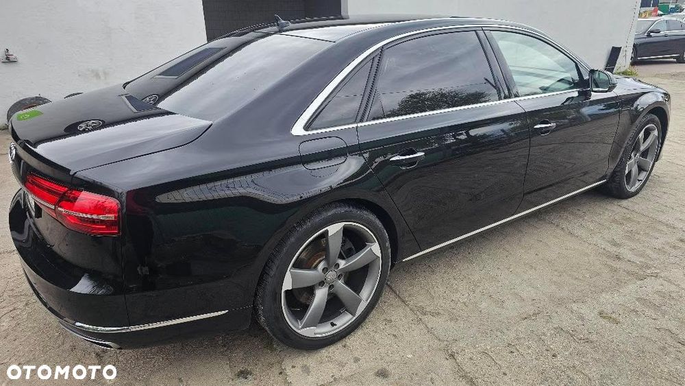 Audi A8 4.2 TDI DPF (clean diesel) quattro tiptronic Lang - 12