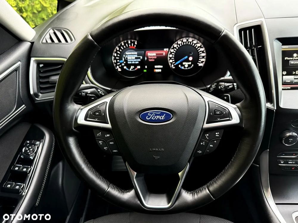 Ford S-Max - 26