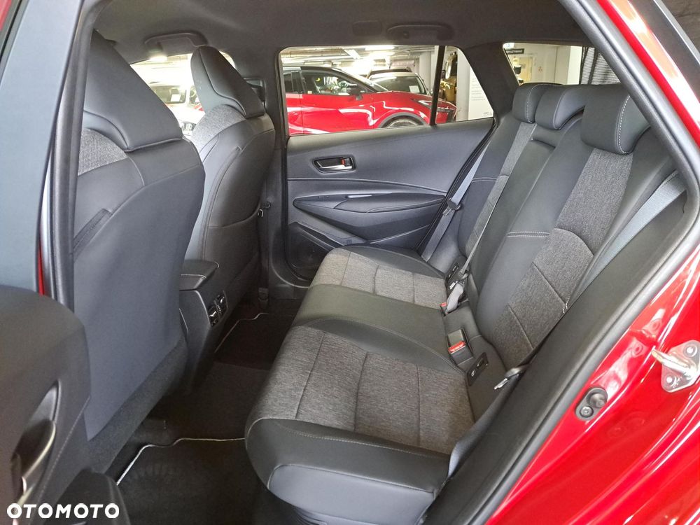 Toyota Corolla 2.0 Hybrid Style - 30