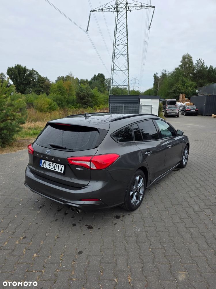 Ford Focus 1.0 EcoBoost Hybrid ST-LINE - 3