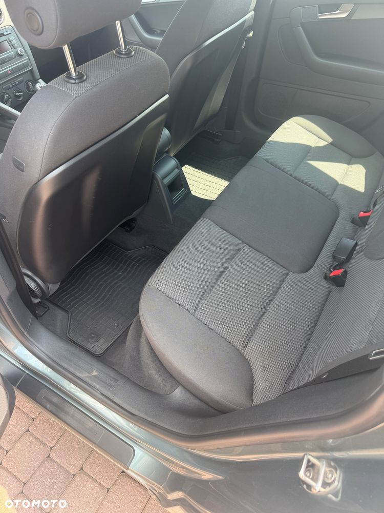 Audi A3 Sportback 1.2 TFSI Ambiente - 8