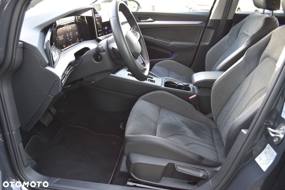 Volkswagen Golf - 26