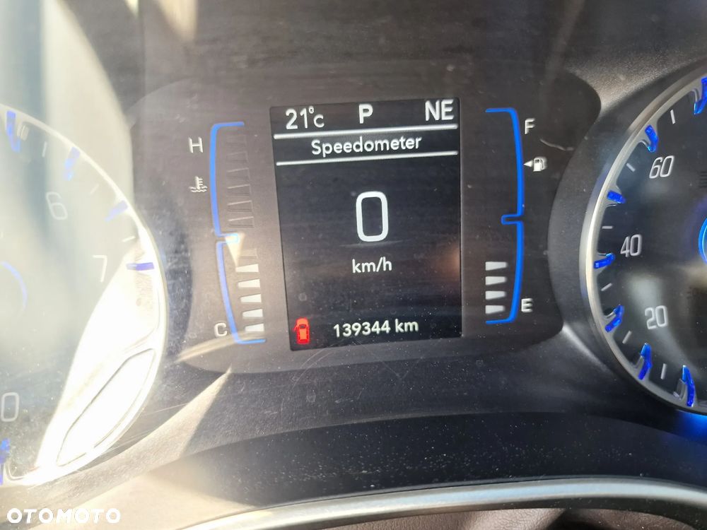 Chrysler Pacifica - 13