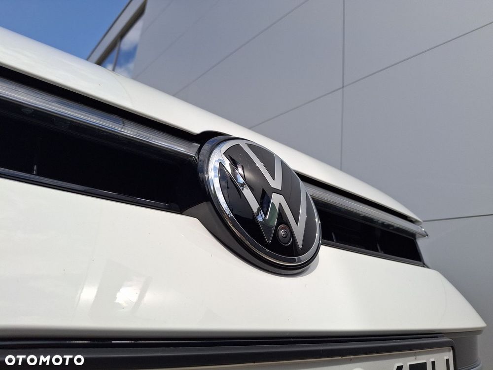 Volkswagen Passat - 8