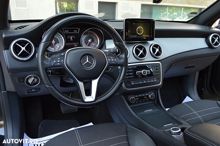 Mercedes-Benz CLA 220 CDI 7G-DCT AMG Line - 2