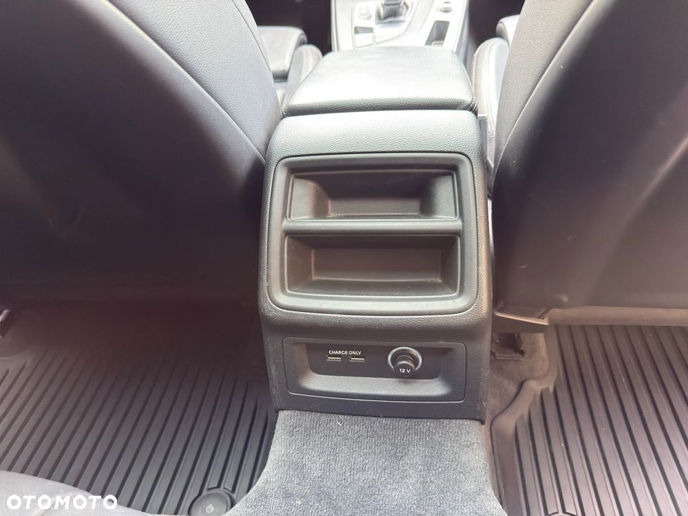 Audi A4 Avant 2.0 TDI ultra S tronic - 22