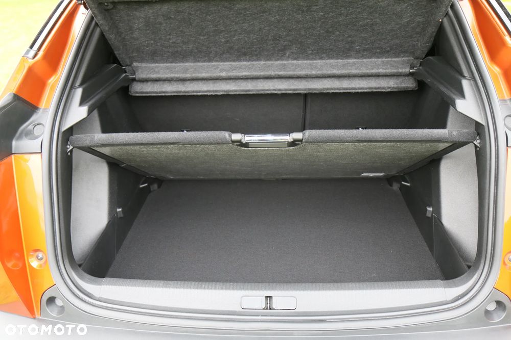Peugeot 2008 1.2 PureTech Allure S&S - 24
