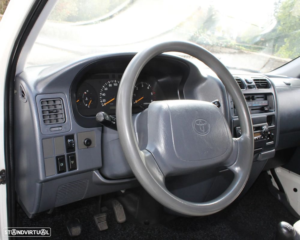 Toyota Haice 2.5 D4D - 25