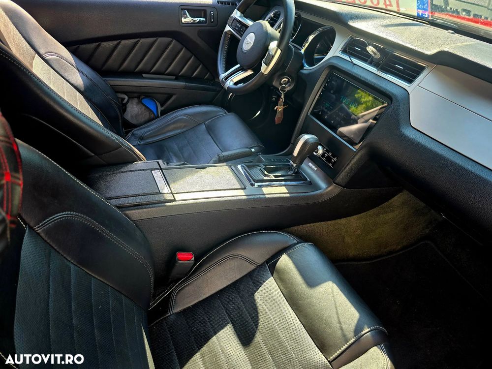 Ford Mustang - 5
