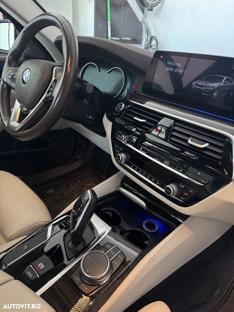 BMW Seria 5 520d AT - 4