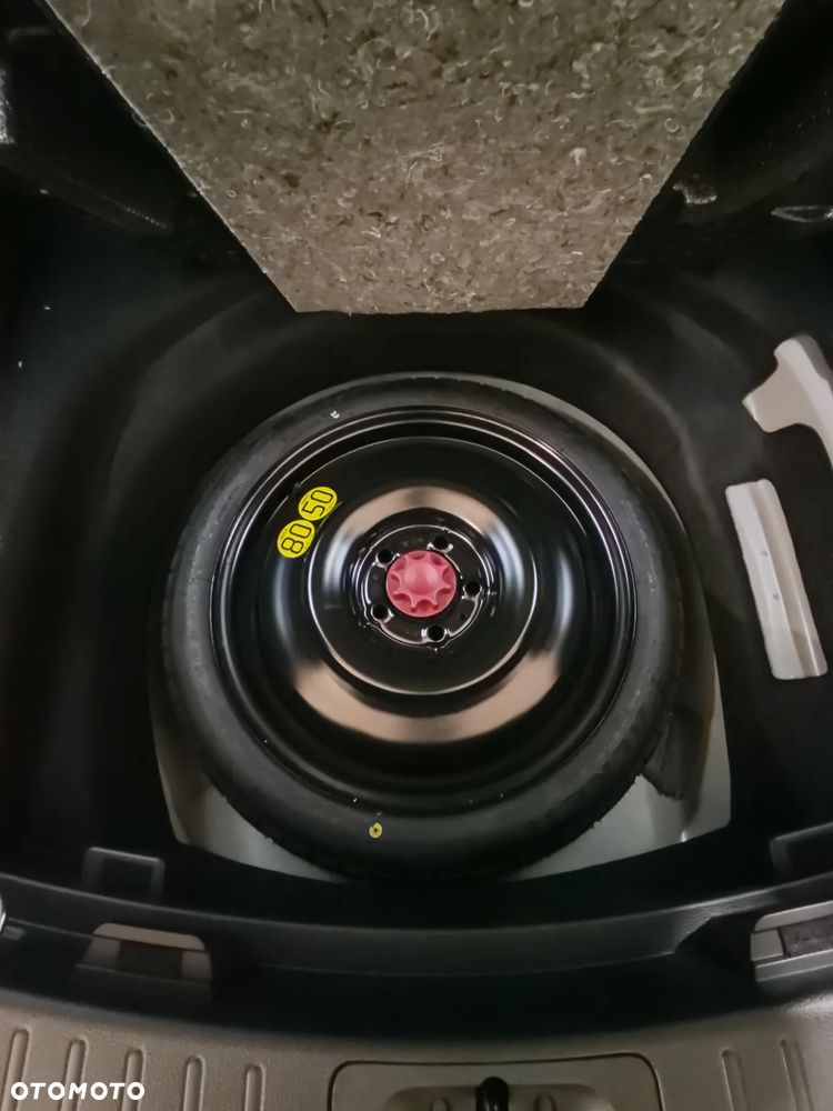 Toyota Corolla 1.8 Hybrid Style - 28