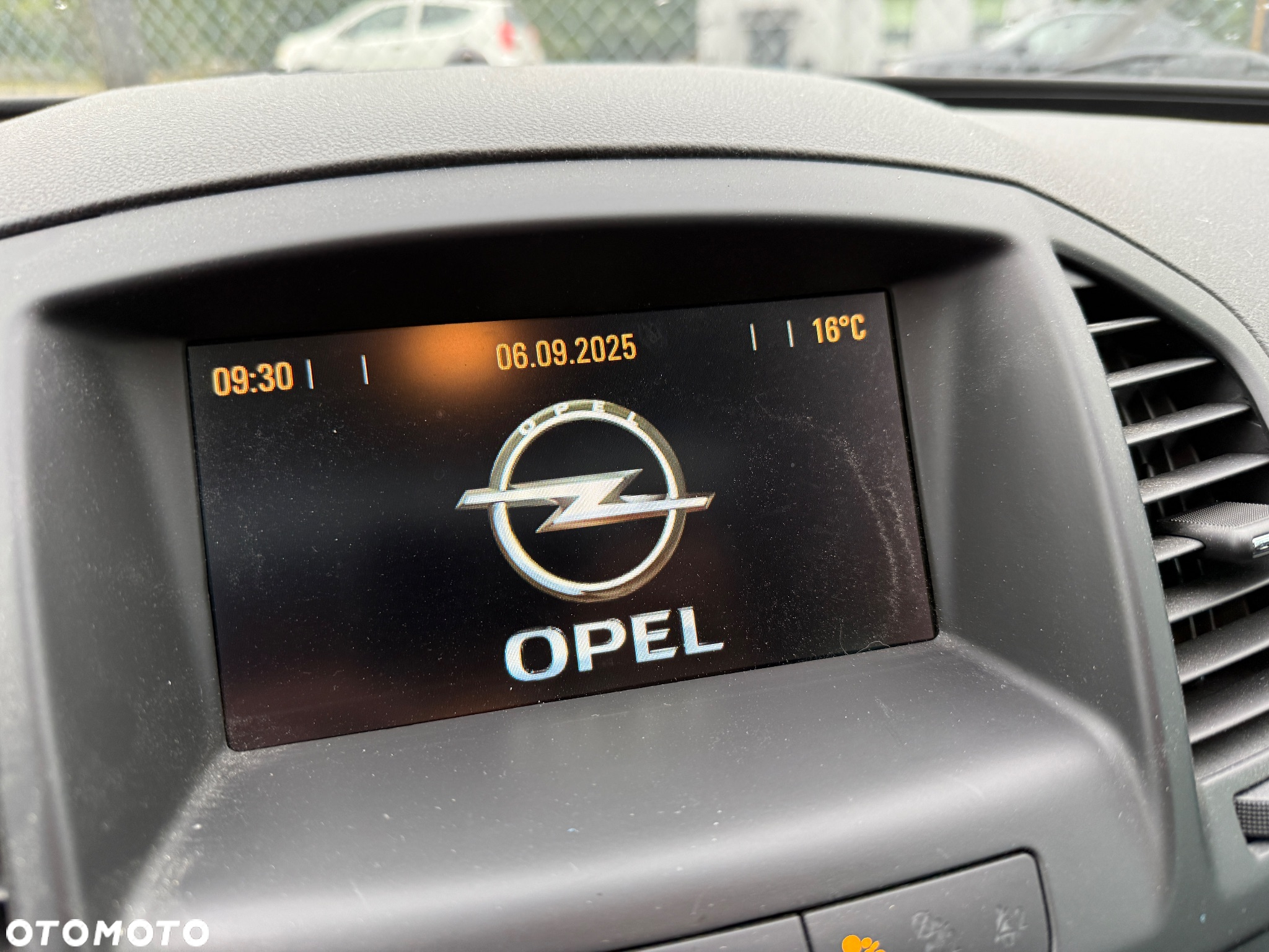 Opel Insignia 1.4 T Cosmo S&S - 11