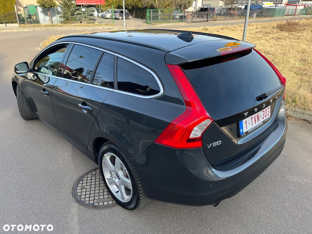 Volvo V60 D3 Geartronic Summum - 12