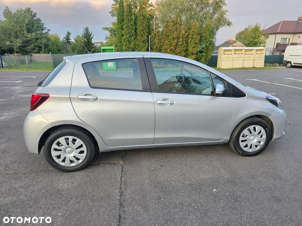 Toyota Yaris - 6