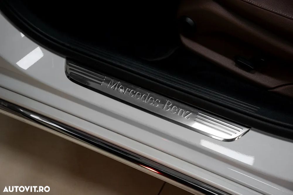 Mercedes-Benz E 300 de Aut. - 24