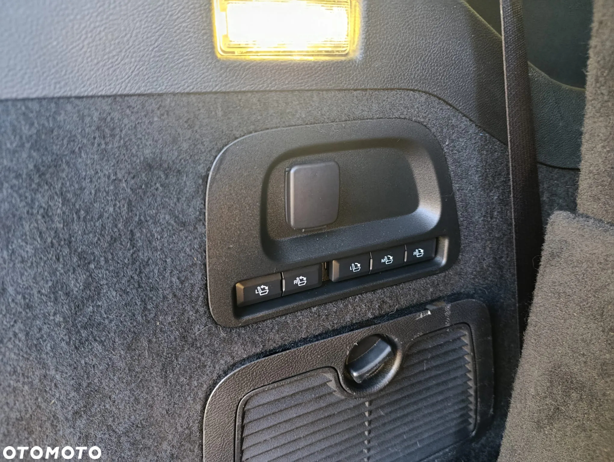 Ford Galaxy 2.0 EcoBlue Titanium - 24
