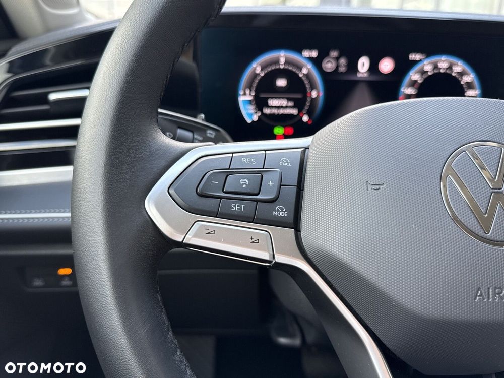 Volkswagen Passat Variant 2.0 TDI EVO Elegance DSG - 15