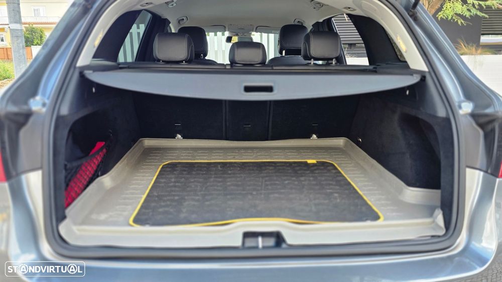 Mercedes-Benz GLC 250 d 4Matic 9G-TRONIC AMG Line - 49