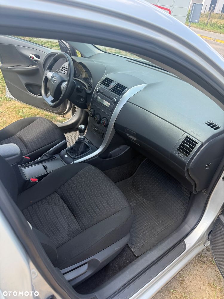 Toyota Corolla 1.6 Life - 11